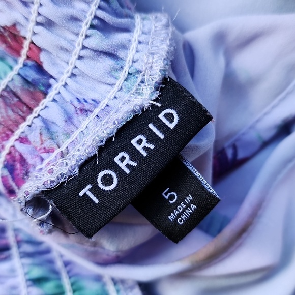 TORRID Top - Picture 9 of 12